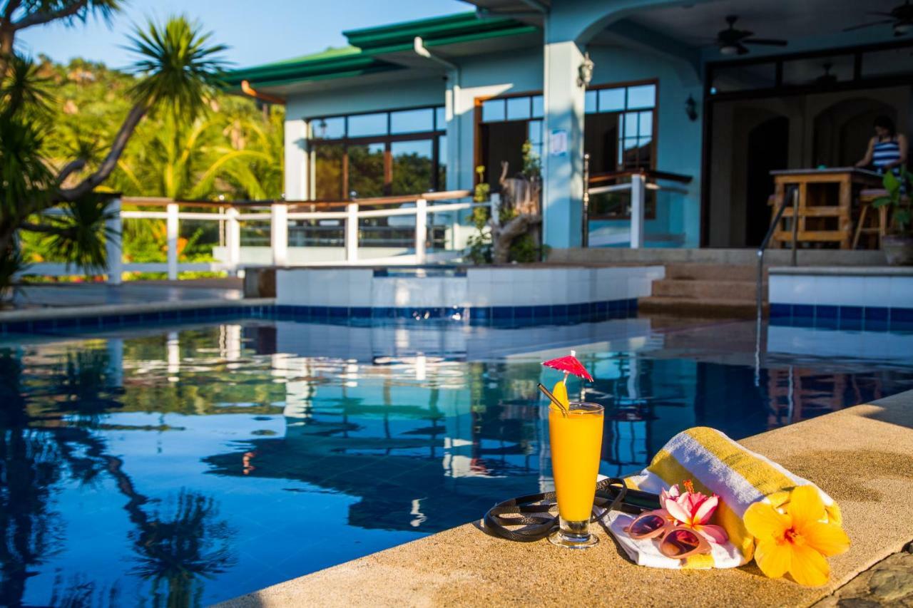 Edgewater Dive & Spa Resort Puerto Galera Kültér fotó
